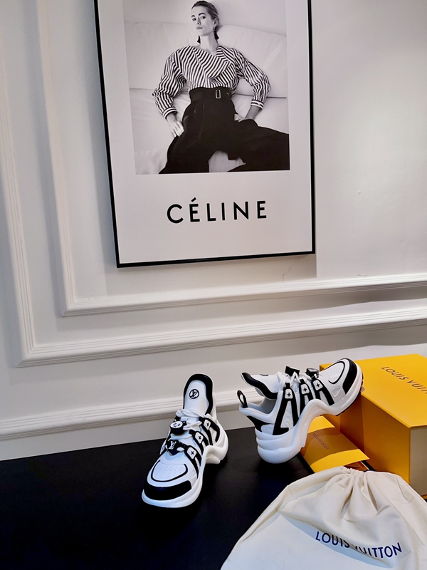 ルイヴィトン靴内部構造